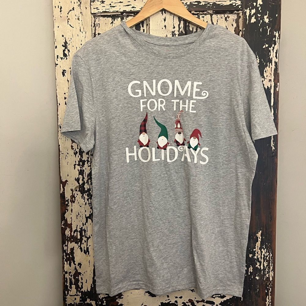 NWOT Christmas Gnome For The Holidays unisex T-shirt.  Size L.